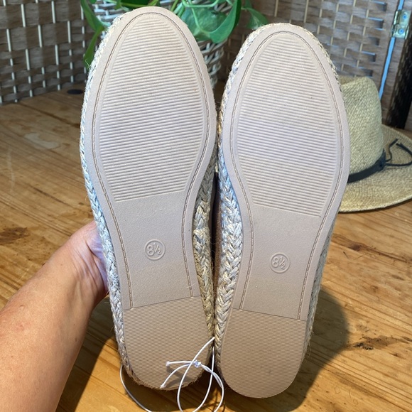 🎉 NEW‼️ LIGHT AND COMFY RILEY ESPADRILLES ‼️ - Picture 13 of 16
